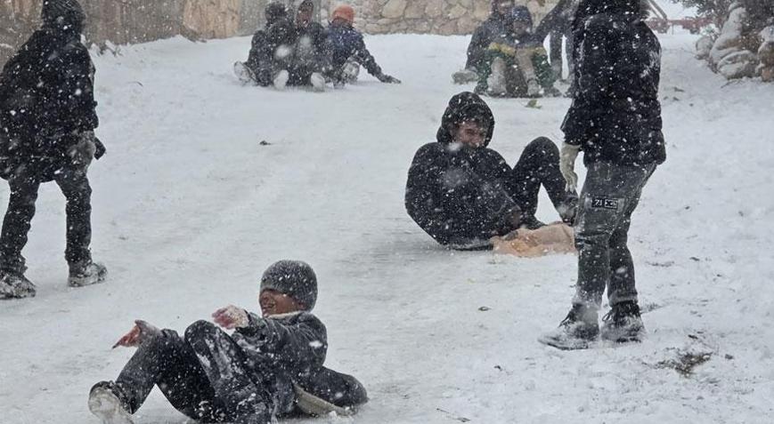 Son dakika... Eğitime kar engeli 2 kentte okullar tatil edildi