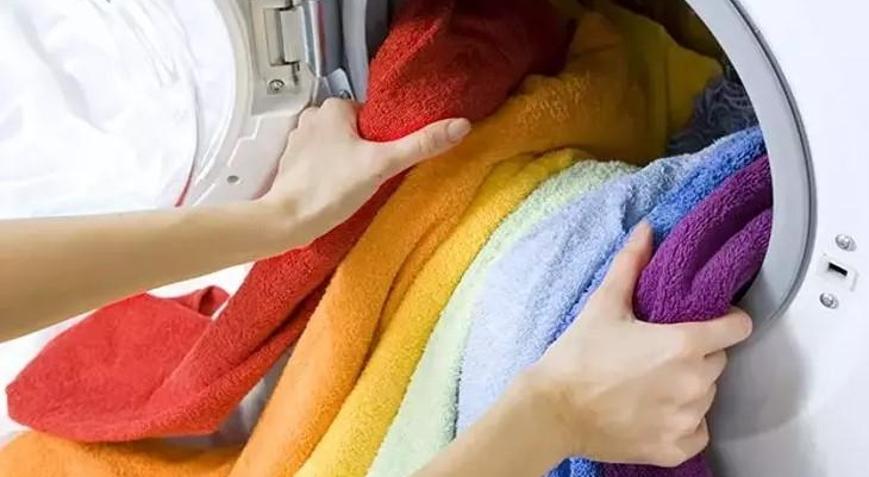 Zımpara gibi havluları pamuk gibi yapıyor Havlularda otel konforu etkisi