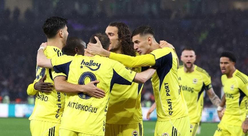Fenerbahçenin yıldızları Trabzonda sahne aldı 5 gollü maç maç nefes kesti Fenerbahçenin yıldızları Trabzonda sahne aldı 5 gollü maç maç nefes kesti