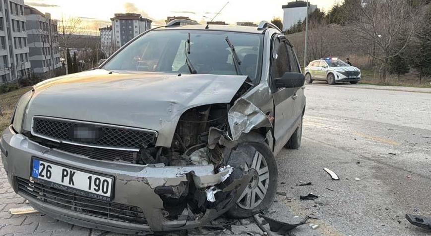 Eskişehirde zincirleme kaza: 6 yaralı