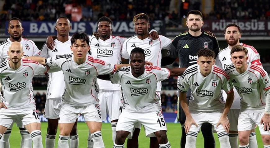 Beşiktaşta yıldız isim gollerine devam etti 21 yıl sonra ilk kez