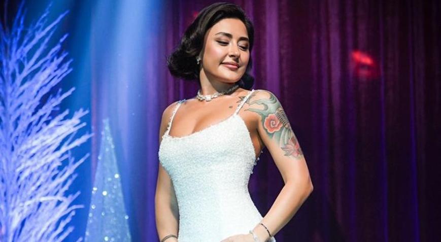 Sahneden ‘aşk’ dilediler