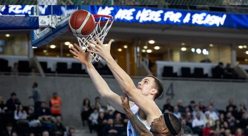 Basketbolda kupada Türk Telekom, Trabzonsporu mağlup etti