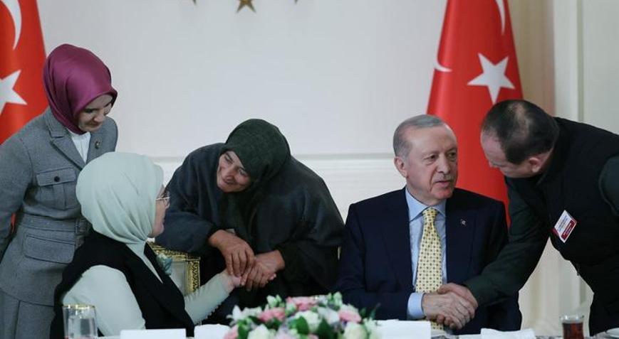Emine Erdoğandan Şehit Aileleri İle İftar Programına ilişkin paylaşım
