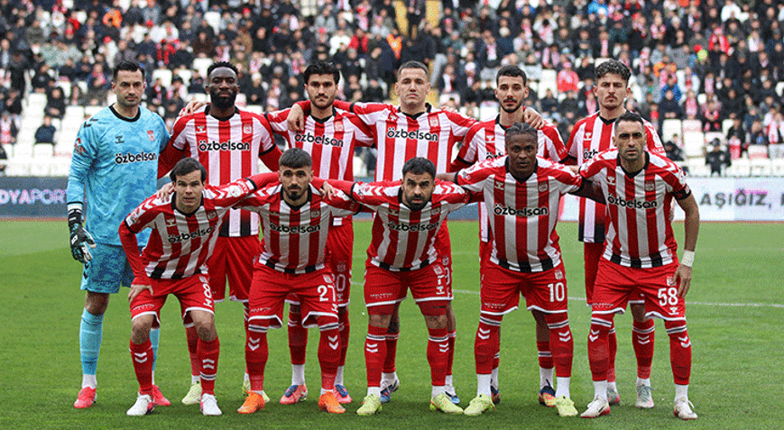 Sivassspor 3 hoca değişikliğine rağmen beraberliğe abone oldu