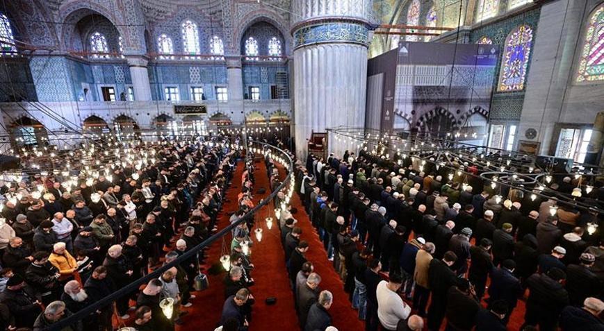Ramazanın ilk cumasında camiler doldu taştı