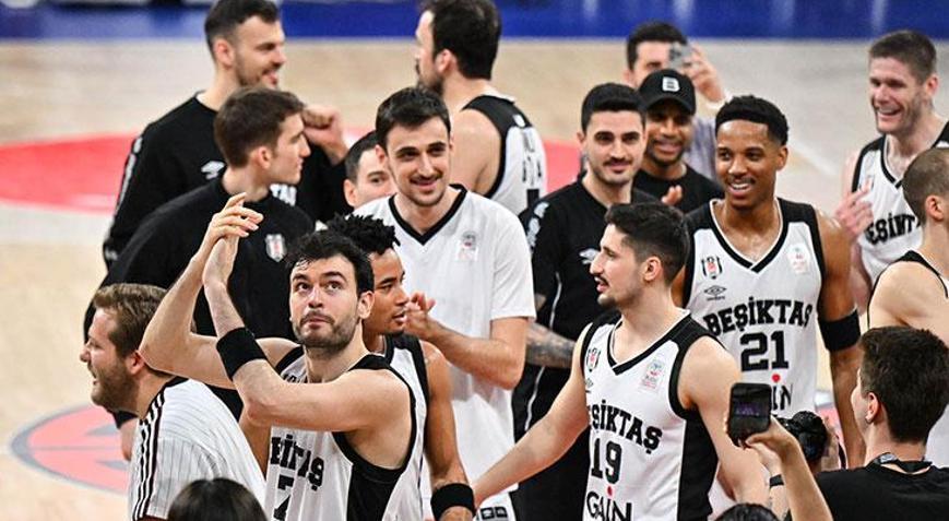 Türkiye Kupasında ilk finalist Beşiktaş Anadolu Efes veda etti