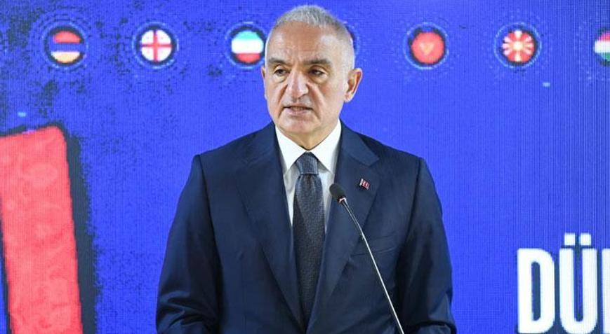 Bakan Ersoy, Dünya Dillerinde Türkçe projesini anlattı