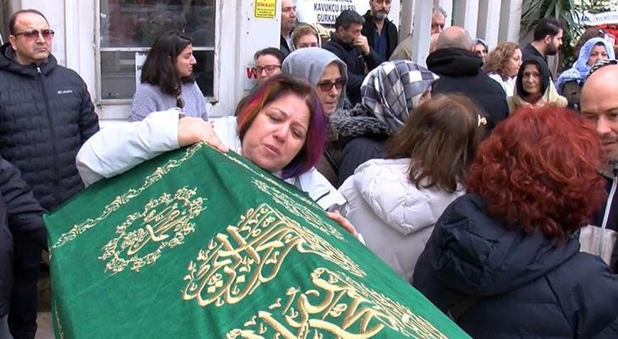 Berkay, Bağdat Caddesinde yarışın son kurbanı oldu Acılı anne yürekleri yaktı: Bizim için yaşam bitti