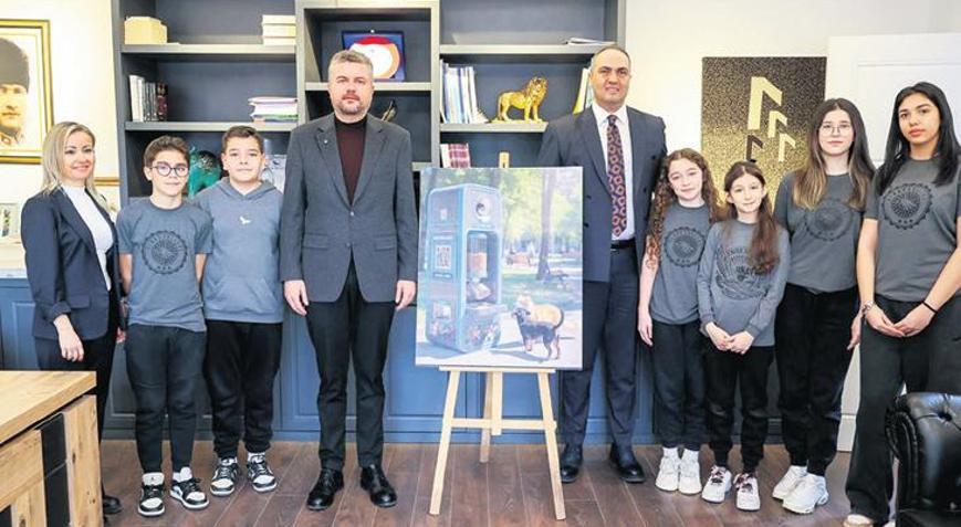Can dostlara mama olarak ‘geri dönecek’
