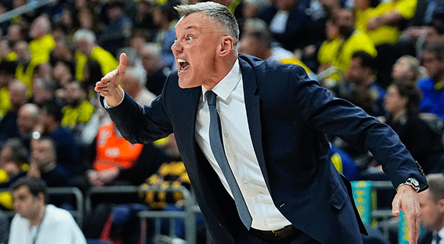 Fenerbahçede Sarunas Jasikeviciustan taraftara teşekkür