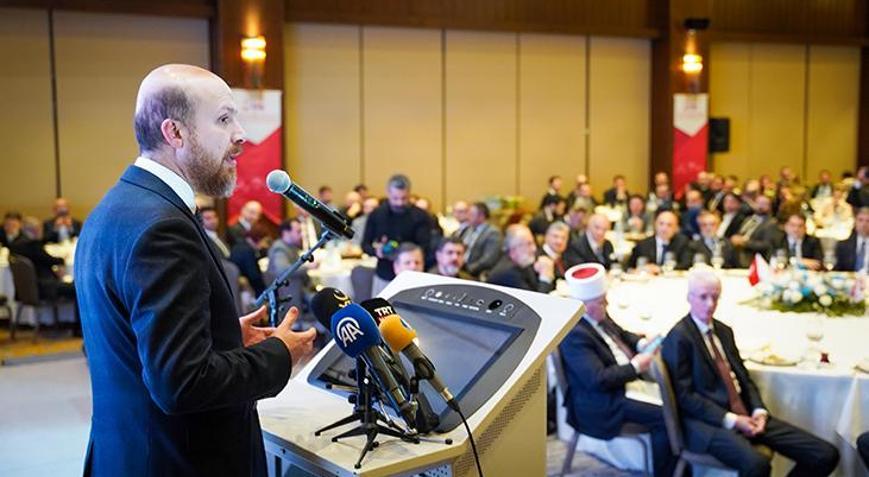 Bilal Erdoğan Üsküpte Yeni Dünyayı İnşa Etmek konulu söyleşiye katıldı