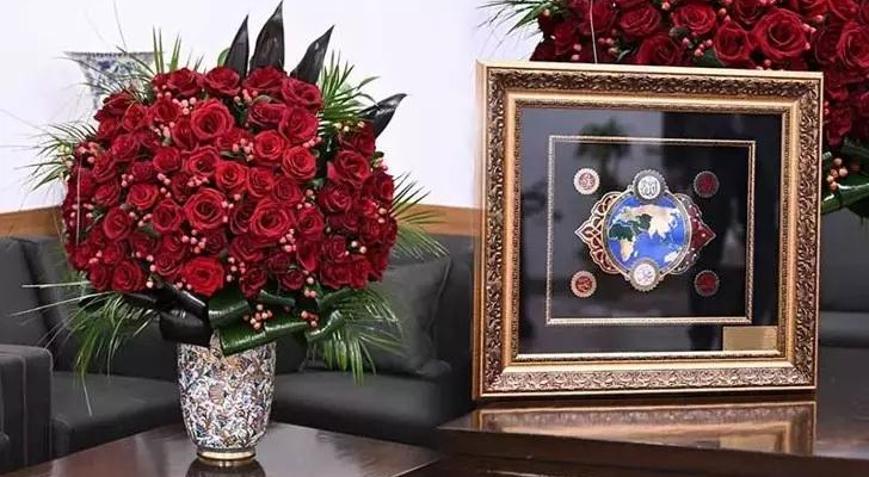 MHP lideri Bahçeli, Cumhurbaşkanı Erdoğanın doğum gününe özel 72 gül gönderdi