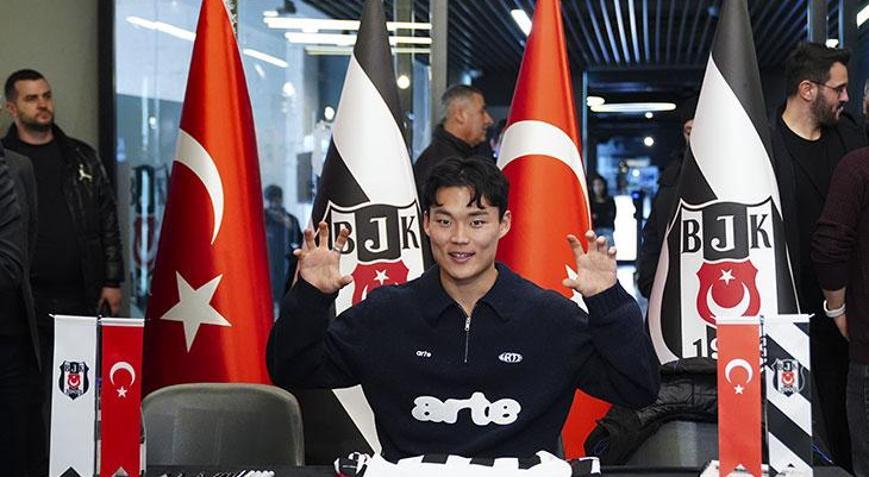 Beşiktaşlı Hyeon-gyu Oh, imza gününde taraftarlarla buluştu Yıldız oyuncuya büyük ilgi
