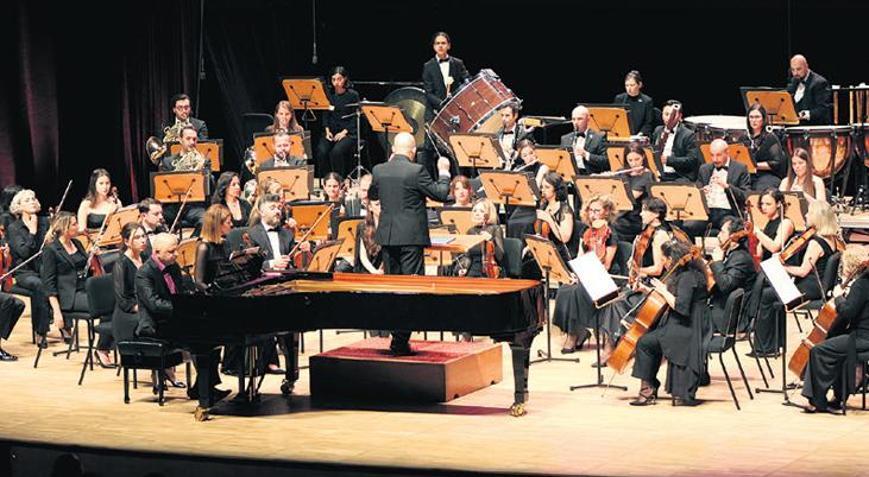 CRR tadilatta, orkestra turnede