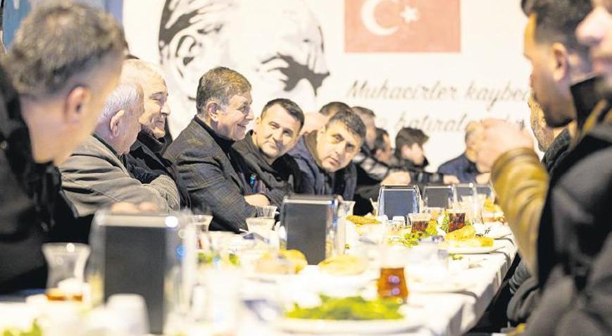 İzmir’de ramazan sofraları büyüyor