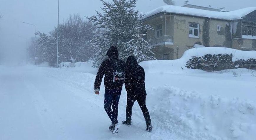 Ardahanda kar nedeniyle hafta sonu yapılan eğitim faaliyetlerine ara verildi