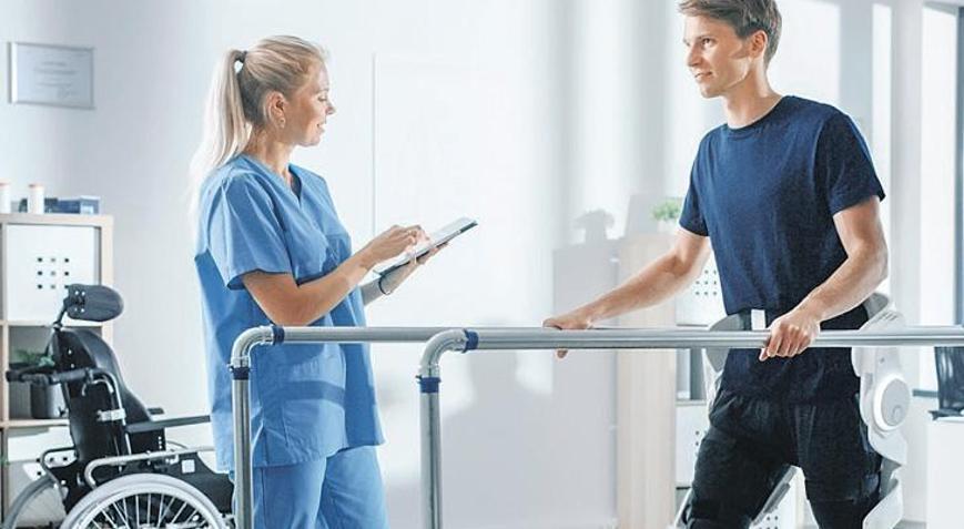 Felç sonrası kritik süreçte yatarak rehabilitasyon