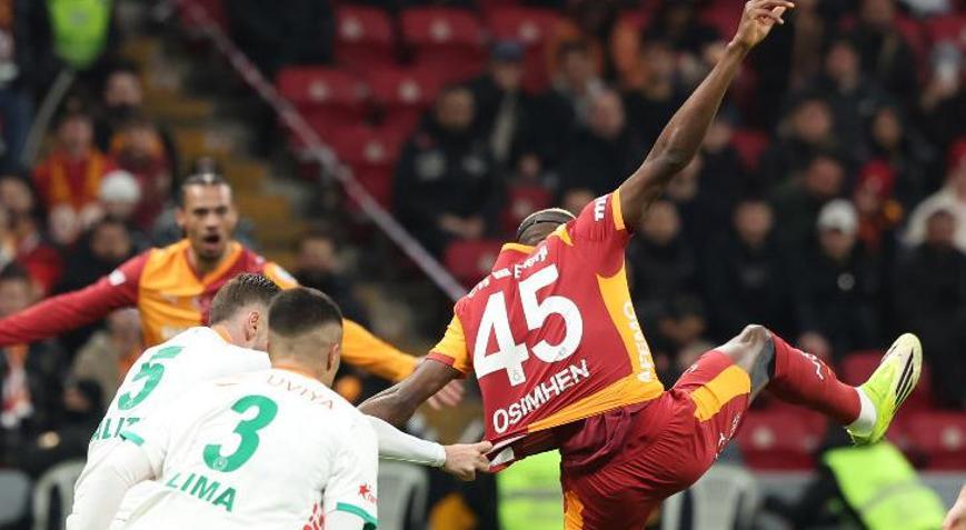 Maçta kritik pozisyon Galatasaraydan penaltı tepkisi