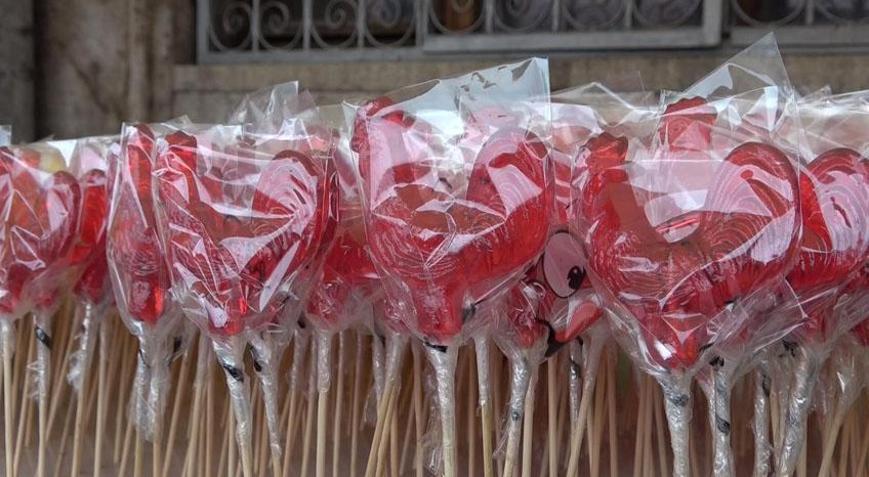 Sivas’ta ramazan geleneği Horoz şekerleri yeniden tezgahlarda