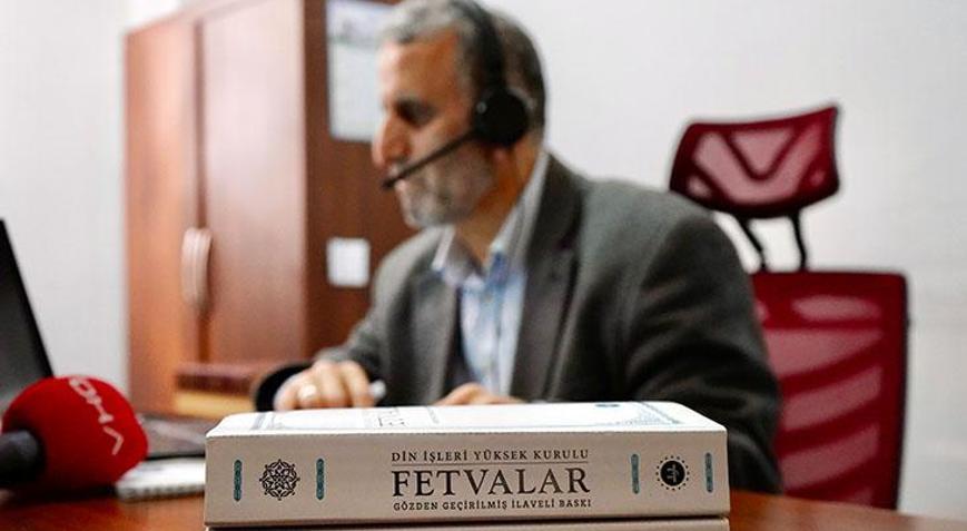 Ramazanda Alo Fetva Hattına gelen çağrı sayısı iki kat arttı 13 yılda böyle soru ilk kez geldi