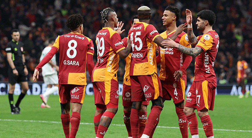 Galatasarayın Alanyaspor maçı kamp kadrosu açıklandı Osimhen ve Icardi kararı