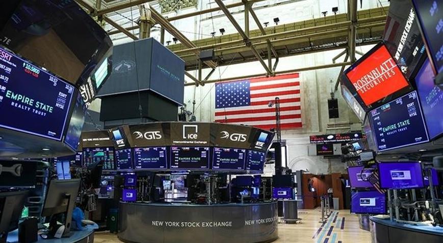 New York borsası tepetaklak Dow Jones endeksi 500 puanın üzerinde değer kaybetti