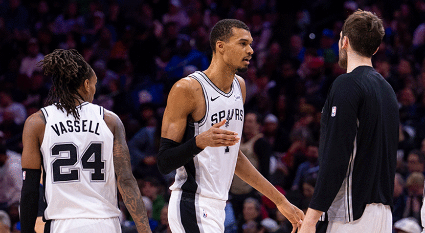 San Antonio Spurs, Philadelphia 76ersa şans tanımadı 40 sayı fark