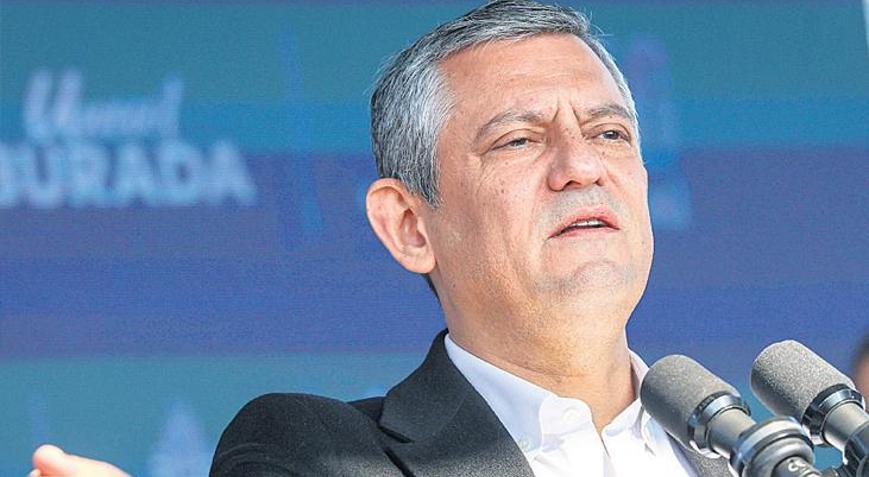 ‘Füzelerle demokrasi getirilemez’