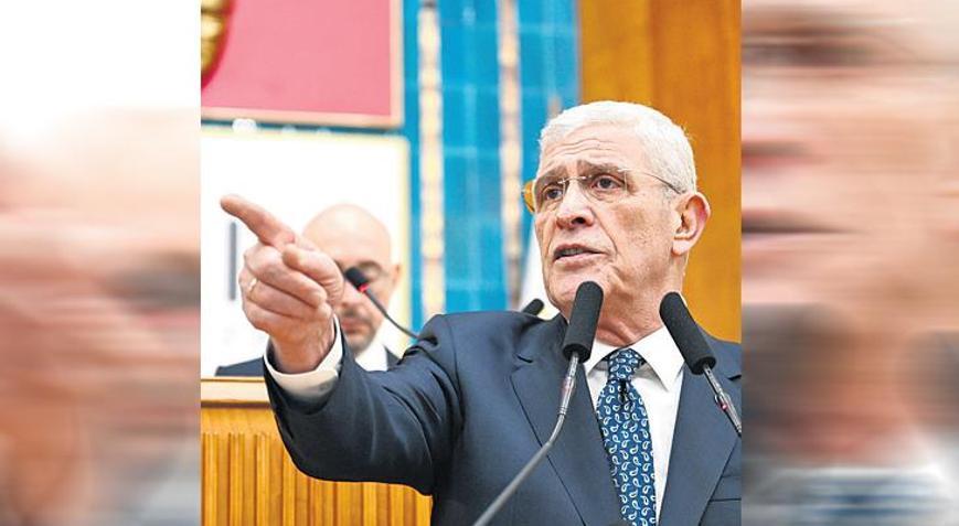 ‘Mollaların alternatifi kuklalar olamaz’