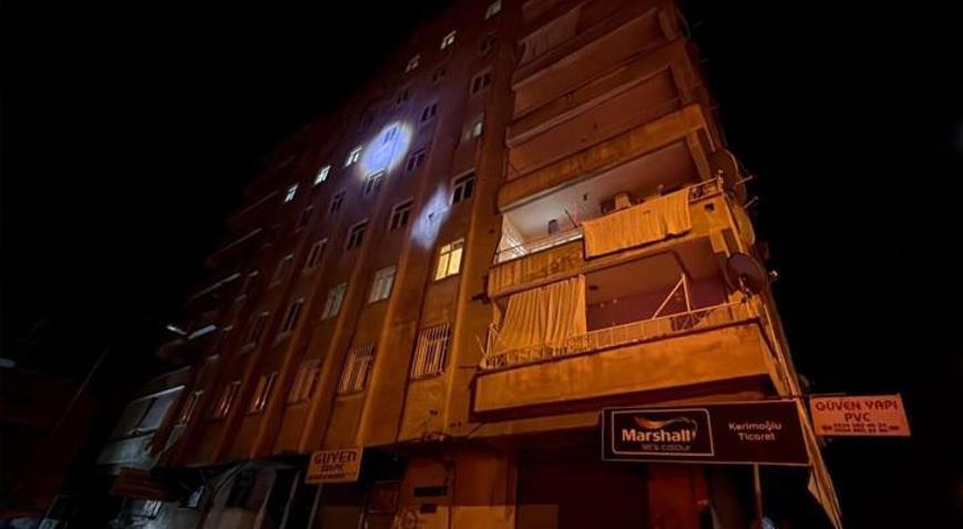 Diyarbakır’da 8 katlı bina tahliye edildi Kolonlarından ses geldi