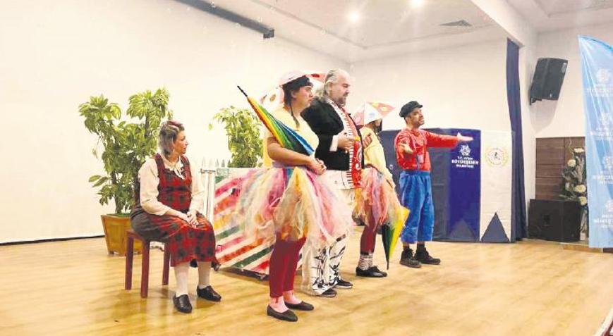 İncirliova’da çocuklar tiyatro ile buluştu