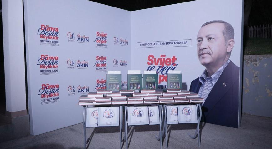 Cumhurbaşkanı Erdoğanın yazdığı Daha Adil Bir Dünya Mümkün Boşnakçaya çevrildi