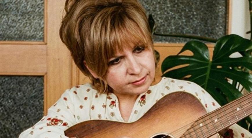 Ajda Pekkan duyurdu: Pop müziğin efsane ismiydi! Usta sanatçı Ülkü Aker hayatını kaybetti