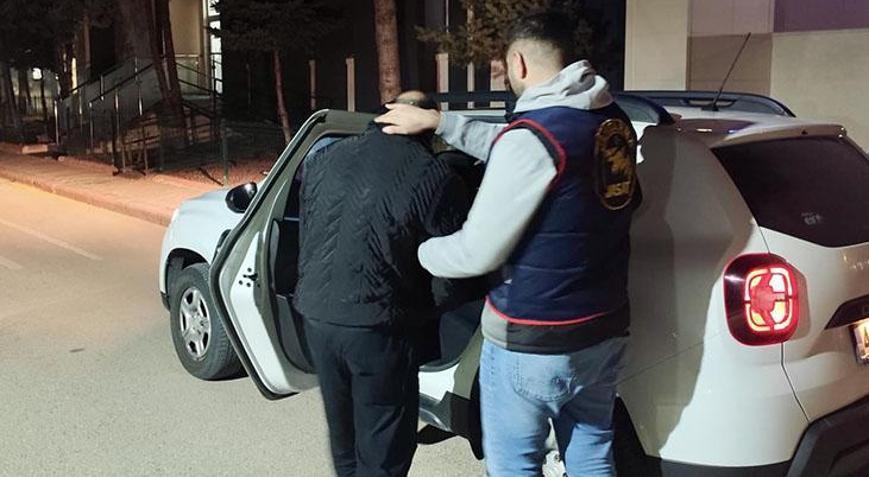 Kırşehirde 44 yıl hapis cezası bulunan firari, JASAT’ın titiz takibiyle yakalandı