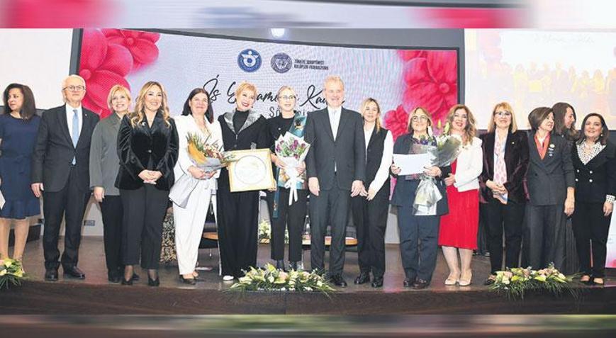 İzmir’de kadın liderliği vurgusu