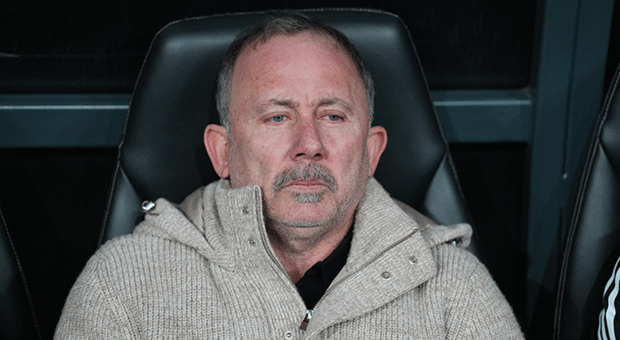 Beşiktaşta Sergen Yalçın asları belirledi