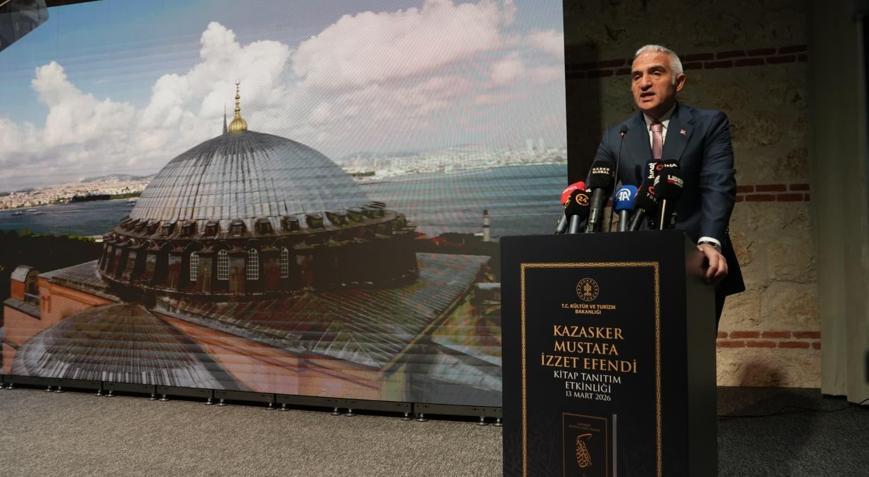 Ayasofya’nın dev levhalarının sırrı Kazasker Mustafa İzzet Efendiye büyük vefa
