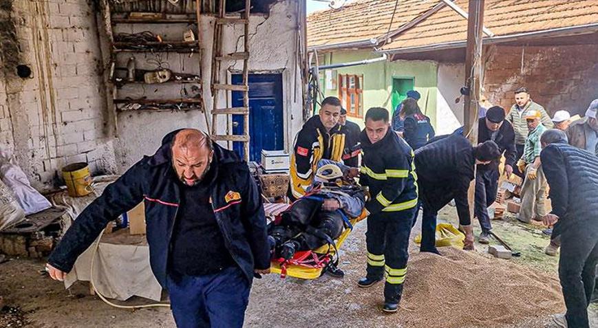 Buğday deposunda facia: Kardeşlerden biri göçükte kaldı, diğerinin parmakları koptu