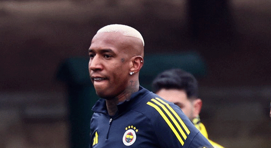 Fenerbahçede toplantı sonrası ilk antrenman Talisca gelişmesi