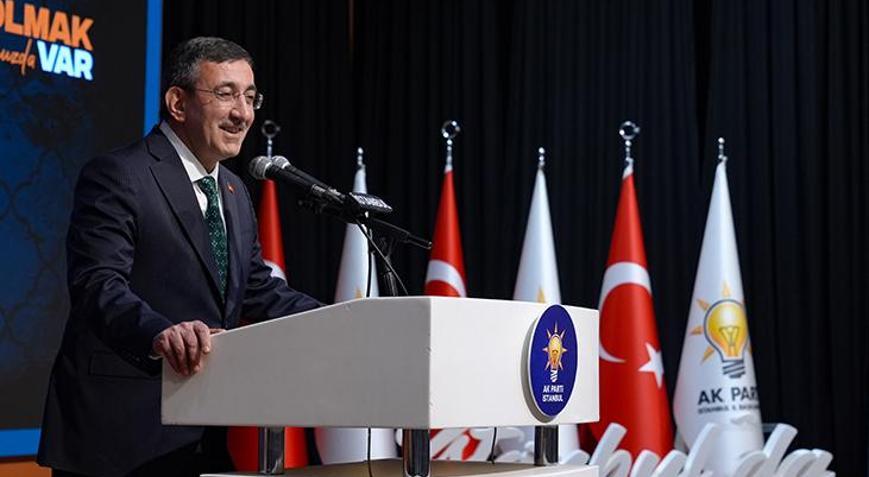 Cumhurbaşkanı Yardımcısı Cevdet Yılmaz: Bölgemizdeki yangının sönmesi için çaba sarf ediyoruz