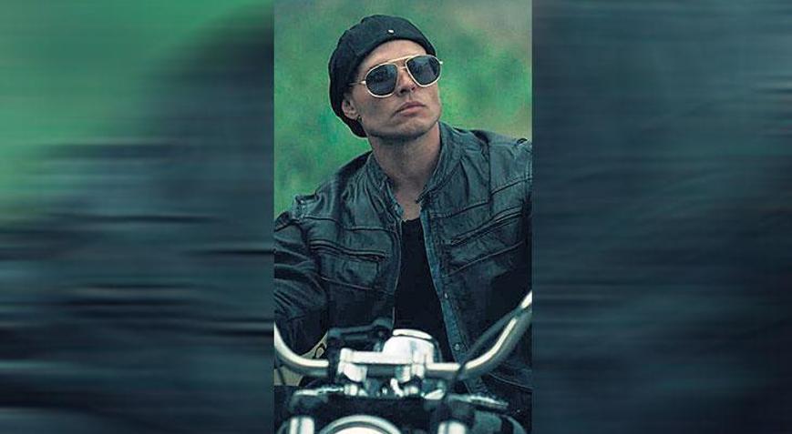 Albüm öncesi yeni tekli