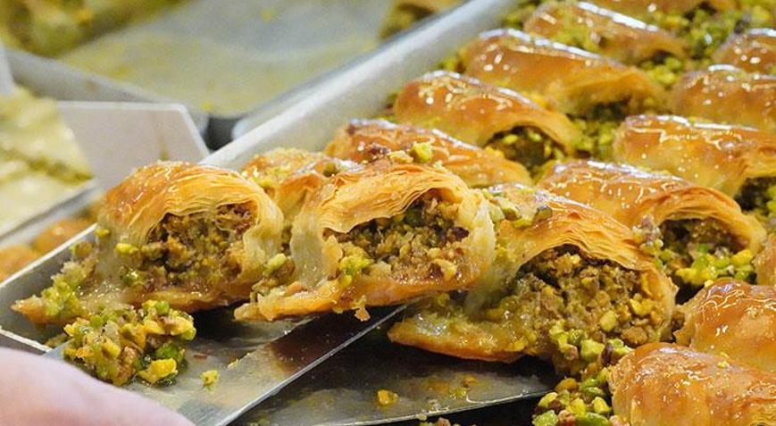 Baklavada büyük oyun: Dışarıdan anlaşılması çok zor