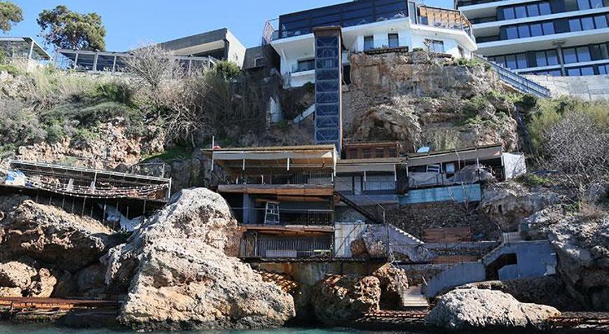 Antalyada falezlerde 26 noktada işgal, havadan görüntülendi: Derhal kaldırılsın