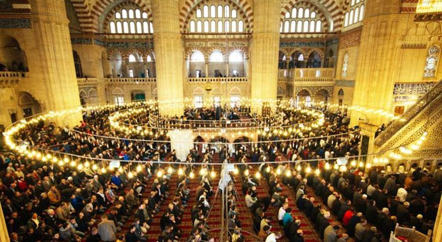 20 MART CUMA HUTBESİ KONUSU VE METNİ: Ramazan Bayramı Cuma Namazı Hutbesi konusu nedir