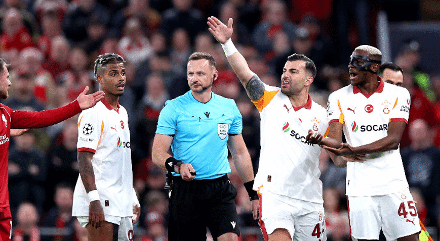 Galatasarayda Osimhen için ameliyat belirsizliği Hedef Fenerbahçe derbisi