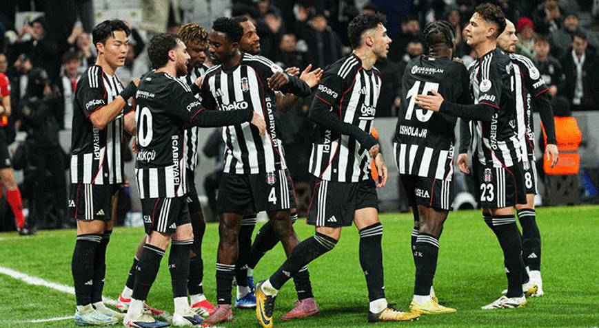 Beşiktaşa derbi öncesi sevindiren haber Yıldız oyuncu geri dönüyor