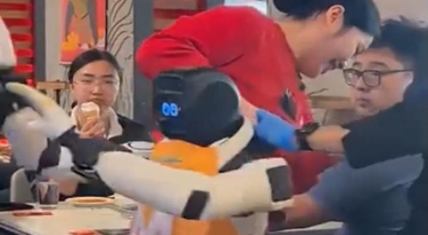 Bulaşık yıkamayı bırakıp dans eden robot, kısa sürede viral oldu