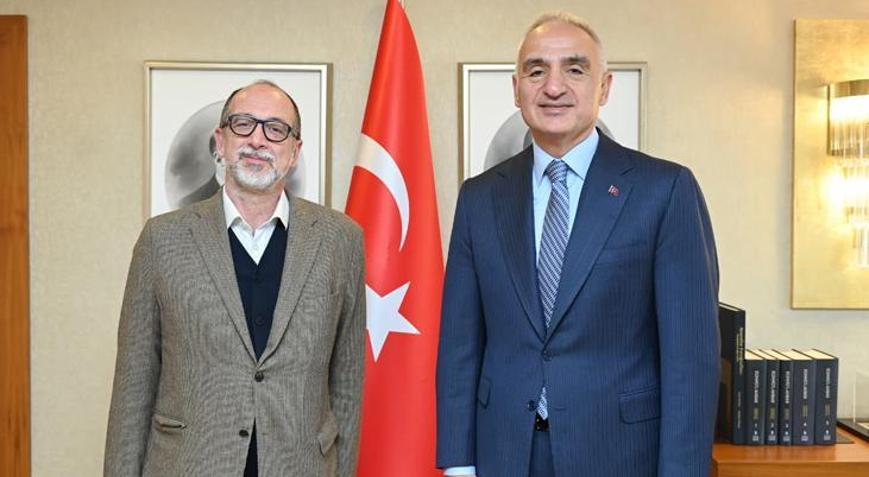 Haydarpaşa ve Sirkecide dünyaca ünlü küratör devrede