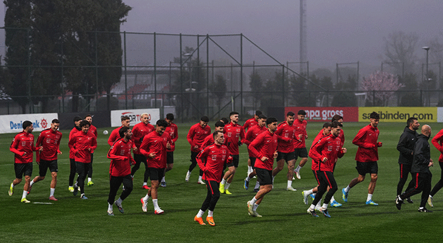 A Milli Futbol Takımı, Rivaya kapandı Montelladan özel istek